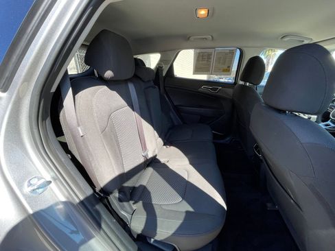 Used 2025 Kia Sportage LX image 43