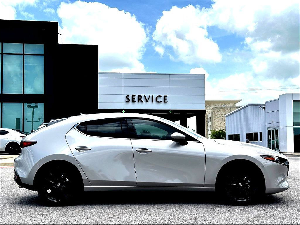 New 2026 MAZDA MAZDA3 2.5 S Hatchback w/ Premium Pkg FWD image 9
