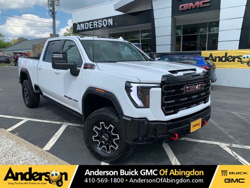 Used 2025 GMC Sierra 2500 AT4X AWD/4WD image 1