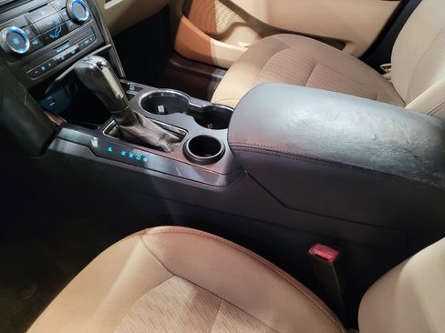 Used 2017 Ford Explorer FWD image 26