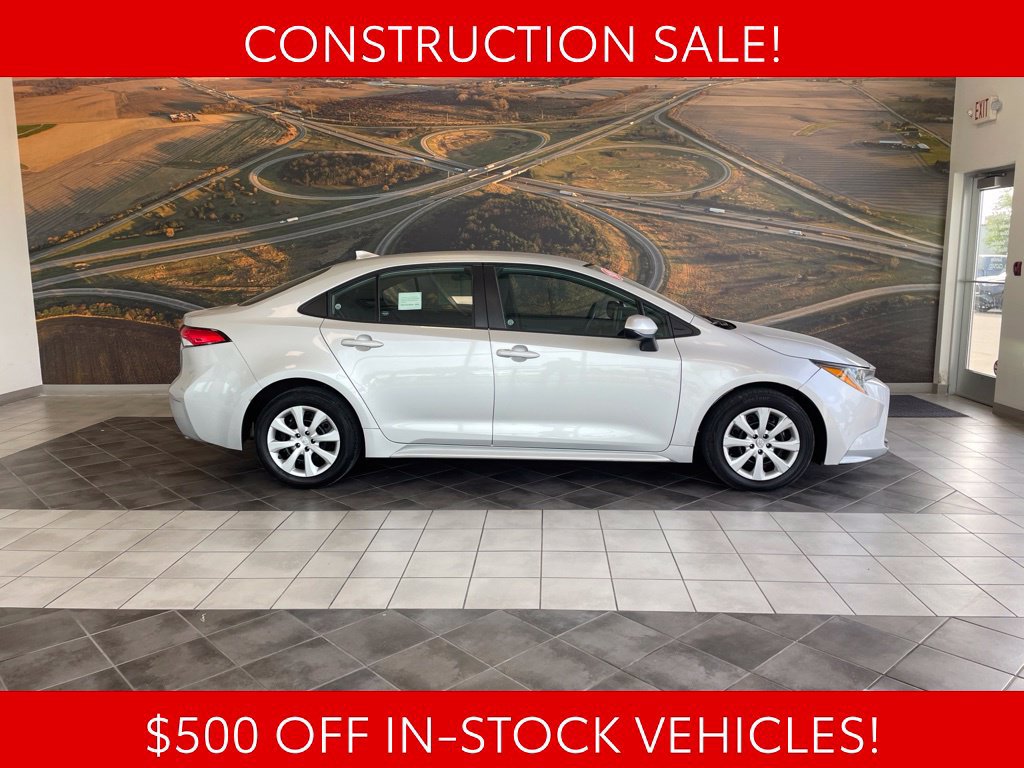 Used 2024 Toyota Corolla LE FWD image 4