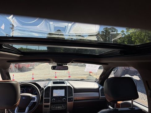 Used 2019 Ford F250 King Ranch w/ King Ranch Ultimate Package AWD/4WD image 27