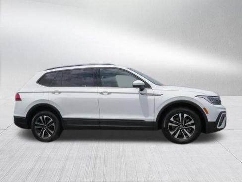 Used 2023 Volkswagen Tiguan S FWD image 2
