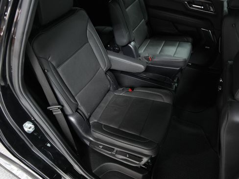 Used 2025 GMC Yukon Denali image 16