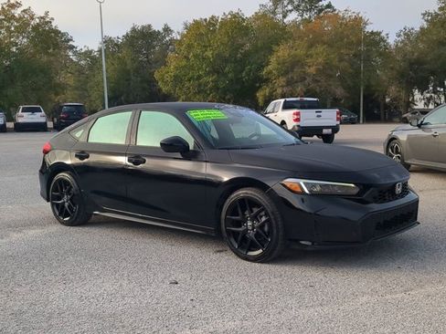 Used 2025 Honda Civic Sport image 2