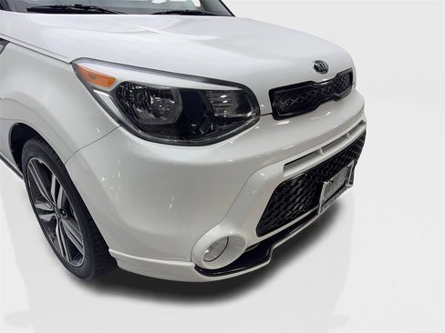 Used 2016 Kia Soul + w/ Soulful Package image 17
