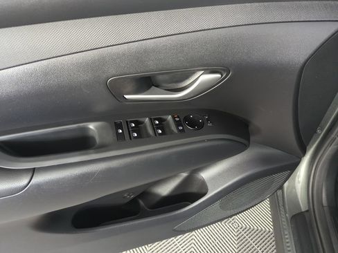 Used 2025 Hyundai Tucson SEL AWD/4WD image 18