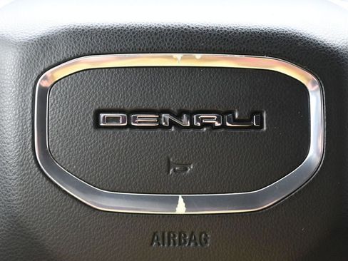 Used 2019 GMC Sierra 1500 Denali w/ Denali Ultimate Package AWD/4WD image 26