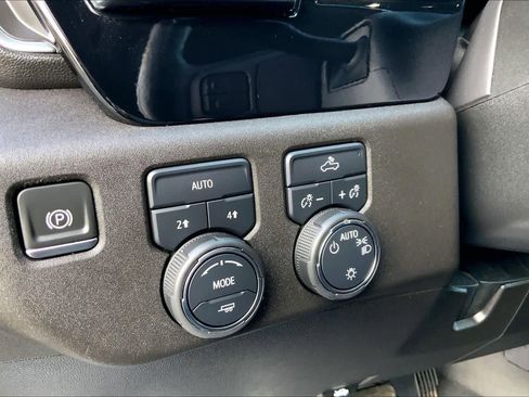 Used 2024 Chevrolet Silverado 1500 LT w/ Convenience Package II image 34