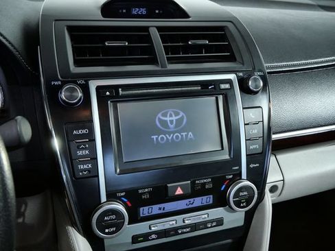 Used 2012 Toyota Camry XLE FWD image 19