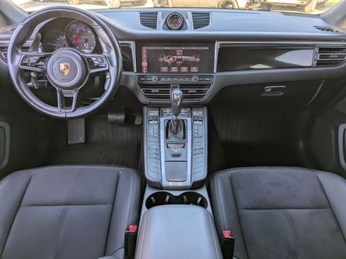 Used 2020 Porsche Macan image 17