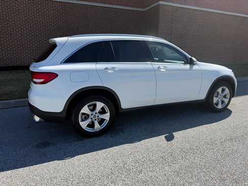 Used 2017 Mercedes-Benz GLC 300 4MATIC image 18