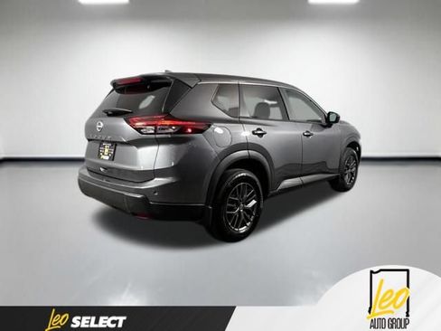 Used 2025 Nissan Rogue S FWD image 6
