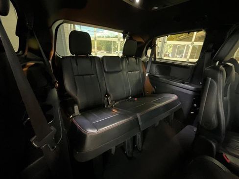Used 2017 Dodge Grand Caravan GT image 20