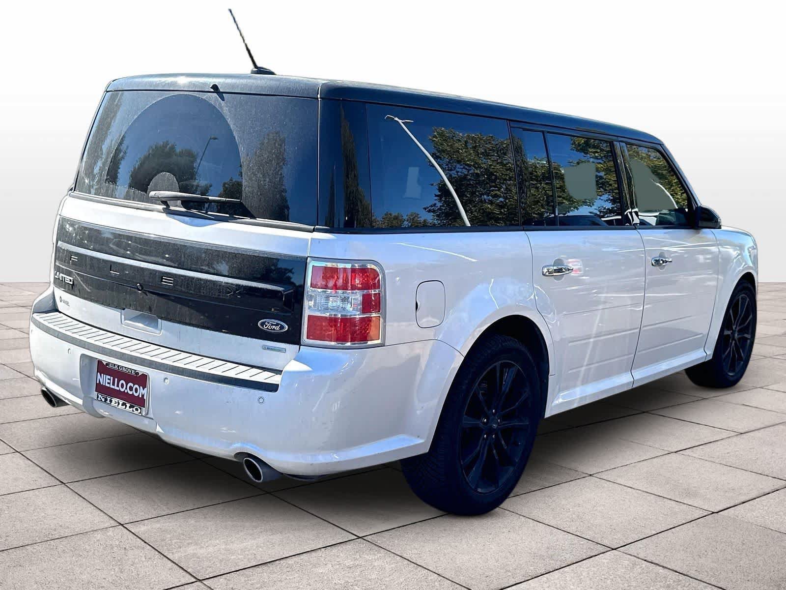 Used 2018 Ford Flex Limited w/ Equipment Group 303A AWD/4WD image 8