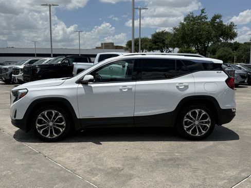 Used 2020 GMC Terrain SLT FWD image 8