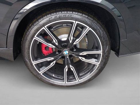 New 2026 BMW X5 M60i w/ Climate Comfort Package AWD/4WD image 10