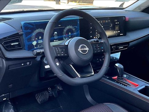 New 2026 Nissan Kicks SR image 10