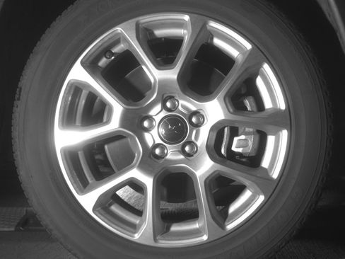 Used 2025 Jeep Compass Limited image 13