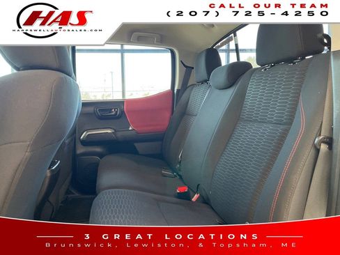 Used 2017 Toyota Tacoma image 10