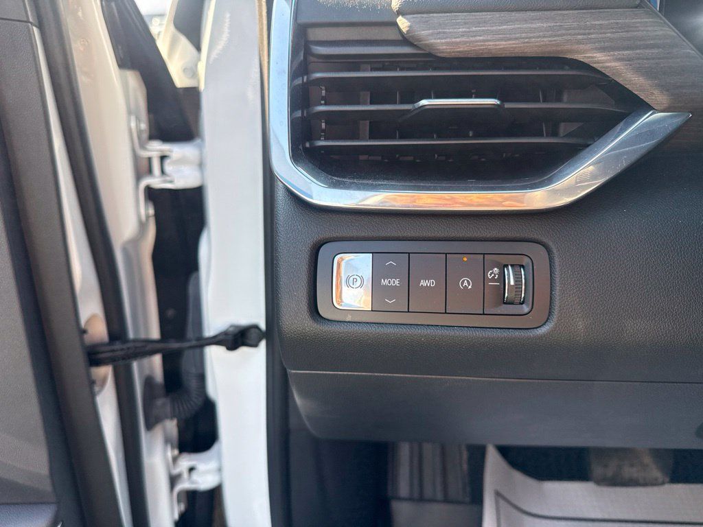 Used 2026 GMC Acadia Denali w/ Super Cruise Package AWD/4WD image 18