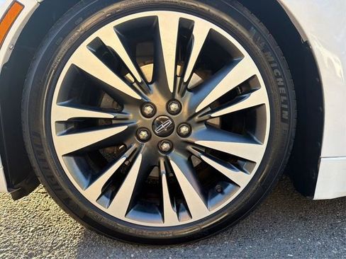 Used 2019 Lincoln MKZ Reserve image 26