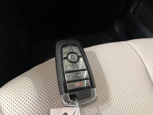 New 2026 Lincoln Aviator AWD image 42