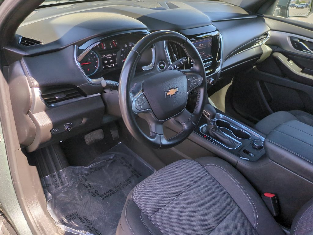Used 2023 Chevrolet Traverse LT FWD image 11