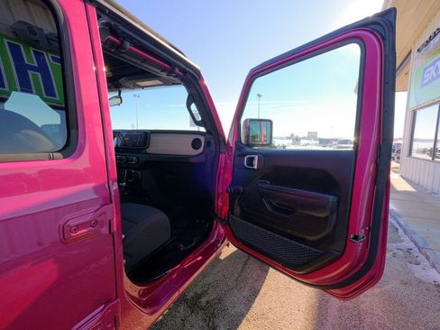 Used 2024 Jeep Wrangler Sport image 13