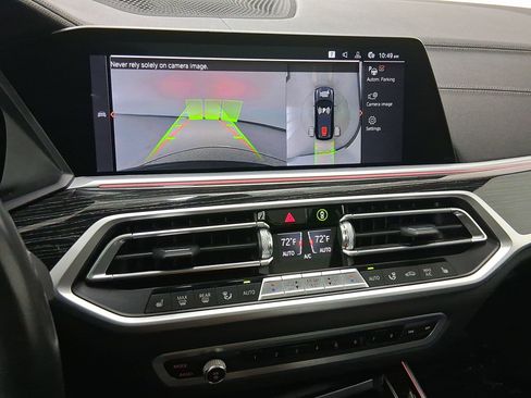 Certified 2022 BMW X7 M50i image 25