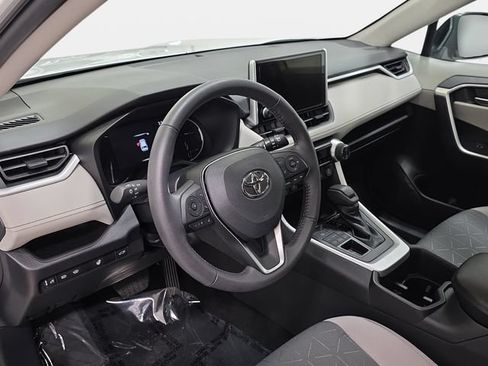 Certified 2023 Toyota RAV4 XLE w/ Convenience Package AWD/4WD image 13