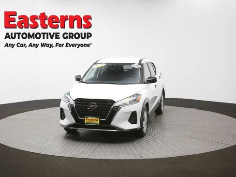 Used 2021 Nissan Kicks S image 50