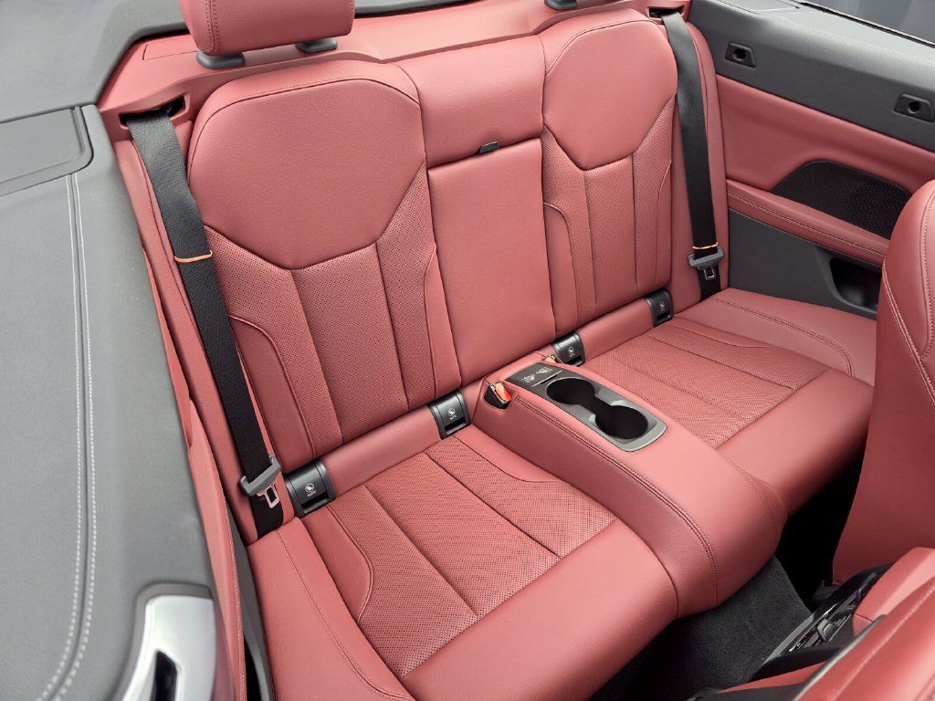 Used 2024 BMW 430i Convertible w/ M Sport Package RWD image 26
