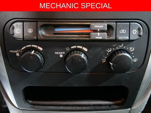 Used 2007 Dodge Caravan SXT w/ Popular Equipment Group I FWD image 7