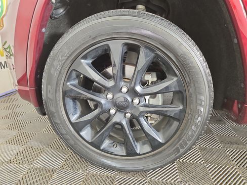 Certified 2020 Jeep Grand Cherokee Altitude AWD/4WD image 35