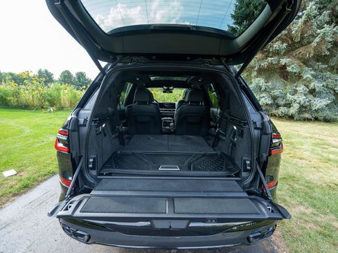 Used 2023 BMW X7 M60i image 30