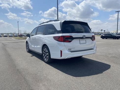 New 2026 Honda Odyssey EX-L image 3