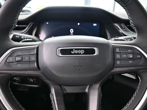 New 2026 Jeep Grand Cherokee Limited w/ Limited Altitude Package RWD image 27