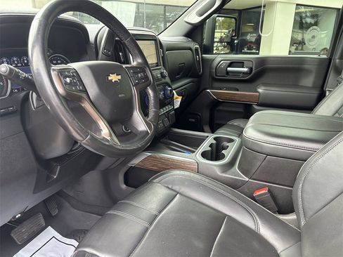 Used 2023 Chevrolet Silverado 2500 High Country w/ Z71 Off-Road Package image 11