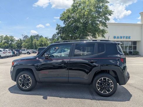 Used 2023 Jeep Renegade Trailhawk w/ Trailer Tow Group AWD/4WD image 6