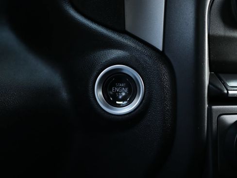 Used 2024 Chevrolet Silverado 2500 Custom AWD/4WD image 19