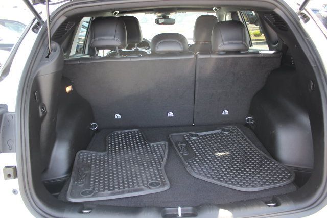 Used 2025 Jeep Compass Latitude w/ Convenience Group AWD/4WD image 24