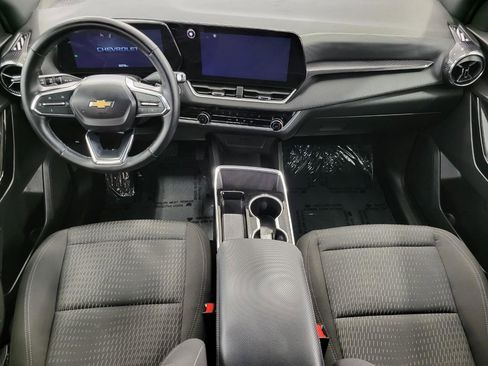 Used 2025 Chevrolet Equinox LT FWD image 6