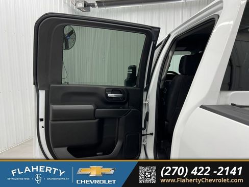 Used 2024 Chevrolet Silverado 2500 Custom w/ Custom Value Package AWD/4WD image 10