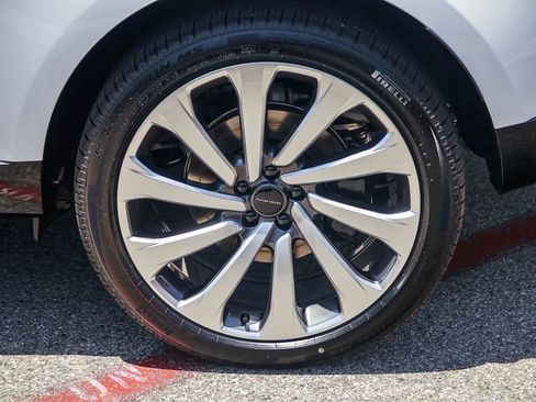 New 2026 Land Rover Range Rover SE AWD/4WD image 8