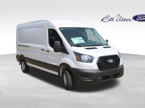 New 2026 Ford Transit 250 148 Medium Roof w/ Load Area Protection Package RWD image 2