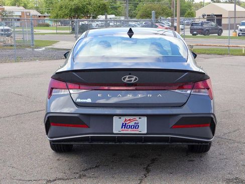 New 2026 Hyundai Elantra Sport FWD image 24