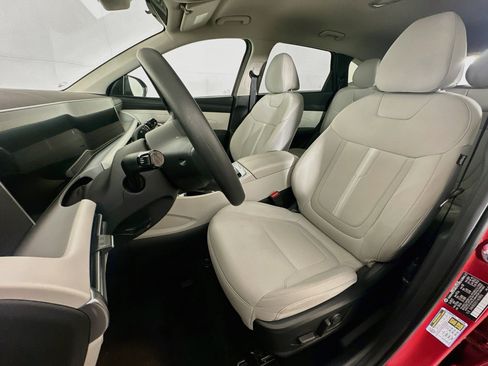 Used 2026 Hyundai Tucson SEL FWD image 13