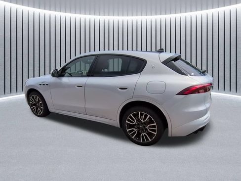 Used 2023 Maserati Grecale Modena AWD/4WD image 8