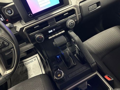 Used 2025 Toyota 4Runner SR5 image 39